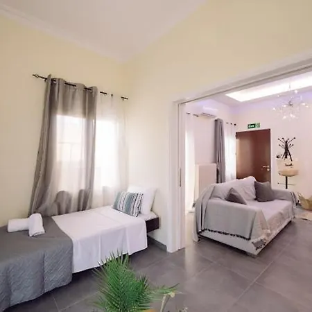 Chania Charming Nest ハニア